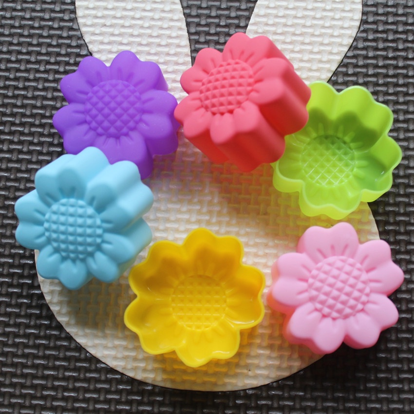 6 Pcs Set Non-Stick Flower Des - Soap Making Party review and price